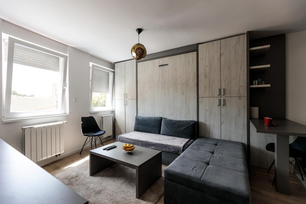Apartman Skver Τούζλα Εξωτερικό φωτογραφία